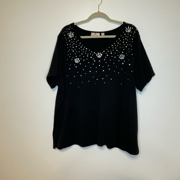 Quacker Factory Rhinestone Animal Print Top - Picture 7 of 9